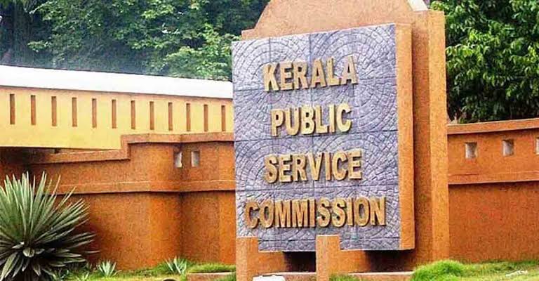 Kerala PSC has invited applications for the post of Salesman/Saleswoman Grade II from those having 10th standard qualification.